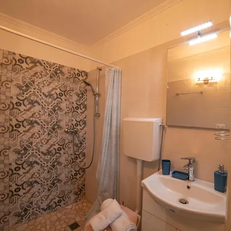 아파트 Felloniche On Seashore *