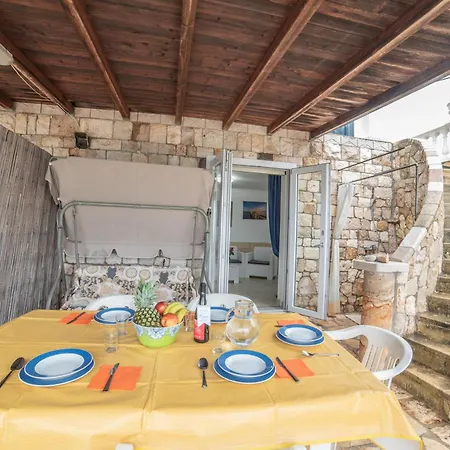 Felloniche On Seashore 아파트 카스트리냐노델카포