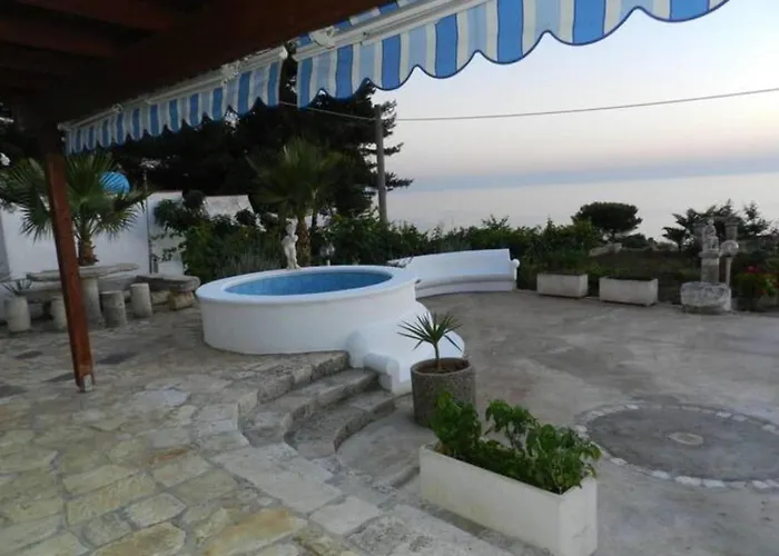 Felloniche On Seashore * Castrignano del Capo