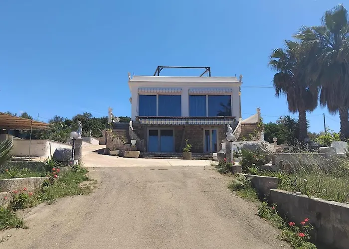 Apartment Felloniche On Seashore