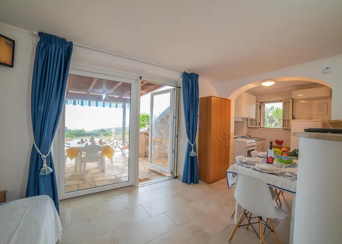 Apartment Felloniche On Seashore Castrignano del Capo