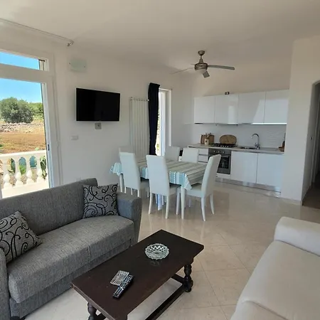 Felloniche On Seashore Apartment *