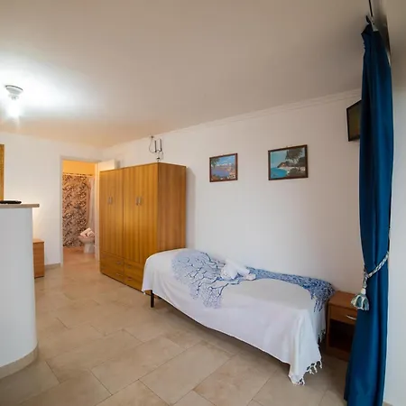 アパート Felloniche On Seashore カストリニャーノ・デル・カーポ