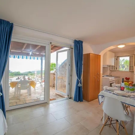 Apartment Felloniche On Seashore Castrignano del Capo